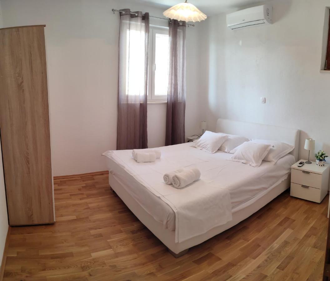 Apartments Villa Anna Podstrana Extérieur photo